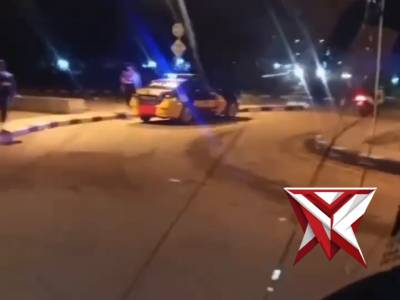 Palembang &mdash; Kehadiran personel Polrestabes Palembang, Polda Sumatera Selatan, di kawasan Jembatan - PoliceTube