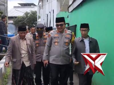 Silaturahmi kamtibmas kapolres sukabumi kota dengan ponpes syamsul ulum dan ponpes miftahussaadah - PoliceTube