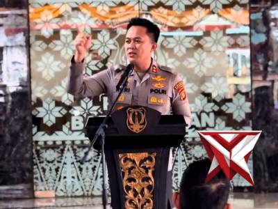 Polsek Plakat Tinggi .. CALL CENTER 110 - PoliceTube