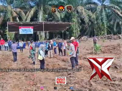 Polsek Lais bersama unsur terkait bersama melakukan penanaman jagung - PoliceTube