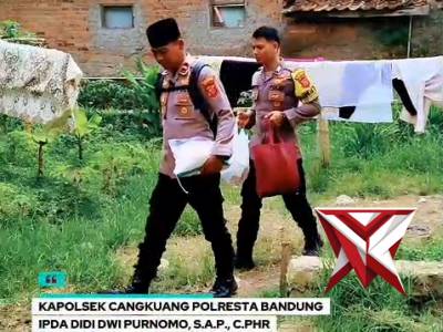 Polsek Cangkuang melaksanakan kegiatan berbagi di wilayah Kecamatan Cangkuang, Kabupaten Bandung - PoliceTube