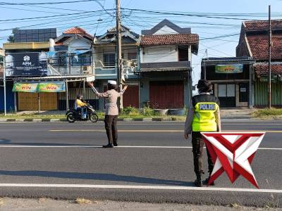 PENGANAMAN GIAT JALAN SANTAI