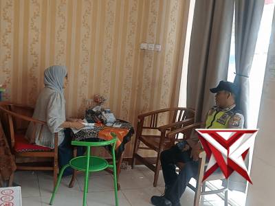 Dialogis dengan pegawai SPBU Sudu - PoliceTube
