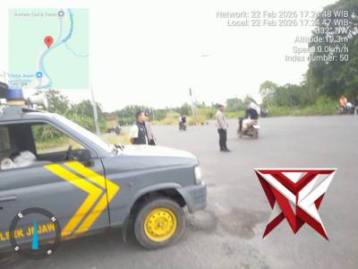 Kegiatan Patroli Rutin dalam rangka cipta kondisi pada bulan suci Ramadhan, untuk mencegah tawuran, - PoliceTube