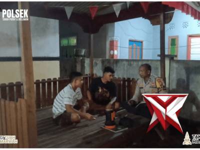 patroli malam dan sosialisasi satkamling oleh bhabinkamtibmas polsek TPTM - PoliceTube