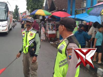 Pengamanan pasar takjil sumberpucung