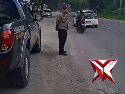 Pos Sore Penyekatan Truck - PoliceTube