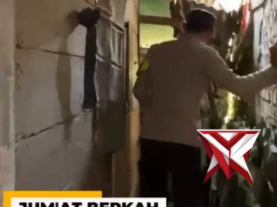 Jumat Berkah Polsek Sungai Lilin, Berbagi Kebahagiaan