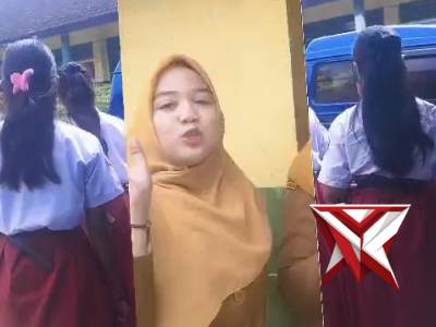 Makan bergizi - PoliceTube