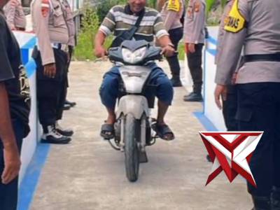 Giat pengecekan jembatan merah putih oleh kapolsek panipahan