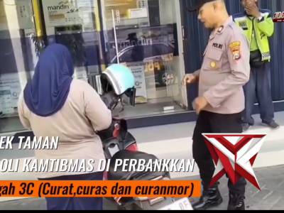 Polsek Taman patroli dialogis kamtibmas di perbankan - PoliceTube