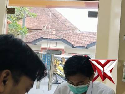 Quick respon ambulan - PoliceTube