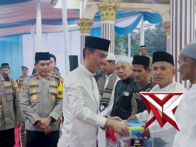 Safari ramadhan wakapolda Sumsel di Masjid Al Mahdi Kutaraya Kab. OKI - PoliceTube