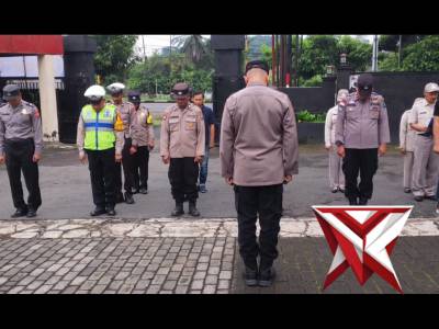 Dipimpin Panit Binmas Polsek Lawang Iptu Irwansyah di Depan Mapolsek Lawang - PoliceTube
