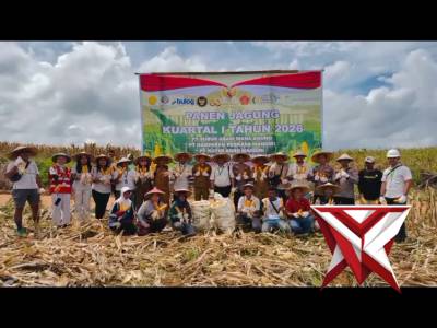 Polsek Muara Ancalong Gelar Panen Raya Jagung 40 Ton di Desa Long Pejeng - PoliceTube