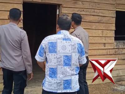 Kapolsek Riau Silip Bersama Personil Polsek Riau Silip Jum'at Berkah