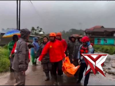 Evakuasi SAR Satbrimob Polda Sumbar di Wilayah Hukum Polda Sumbar - PoliceTube