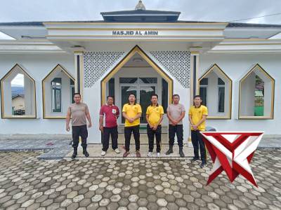 Giat Curve Polsek Semendo - PoliceTube