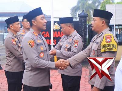 KUNJUNGAN KERJA KAPOLRES NGAWI KE POLSEK KARANGANYAR - PoliceTube