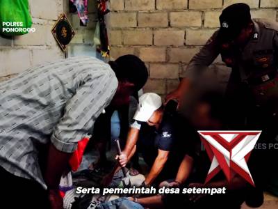 EVAKUASI ODGJ DI SAMPUNG - PoliceTube