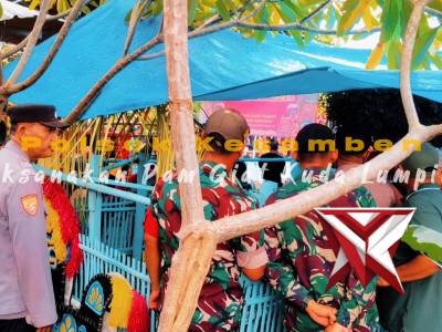 Hadir di Tengah Masyarakat, Polsek Kesamben Laksanakan Pam Giat Kuda Lumping - PoliceTube