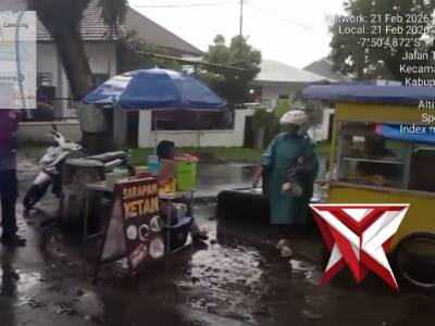 Bulan Ramadhan Anggota Polsek Lawang laksanakan kegiatan Gatur di pasar takjil Kec. Lawang