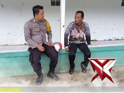 Polsek Kertasari melaksanakan kegiatan sambang dialogis di wilayah Kecamatan Kertasari