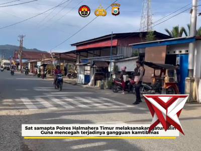 Gatur lalin sat samapta Polres haltim - PoliceTube