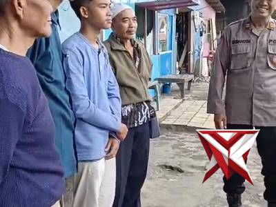 Panit Binmas Polsek Lawang Iptu Irwansyah dan Aiptu Sri Sumarwati Memberikan himbauan Kamtibmas - PoliceTube