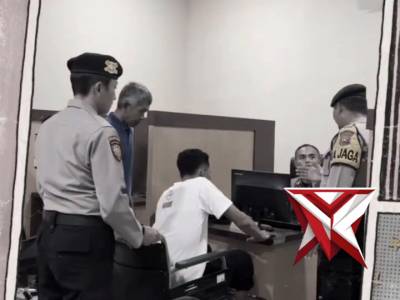 Lapor tindak pidana di Polres Magetan sekarang makin mudah ?
Datang saja, Pamapta siap 24 jam