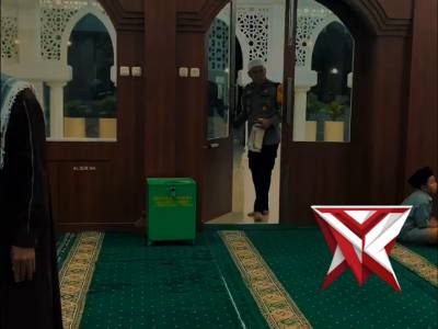 Polres Muara Enim meluncurkan Program SULING (Sholat Subuh Keliling) - PoliceTube