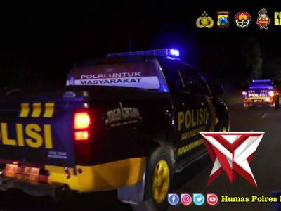 Sat Samapta Polres Bangkalan melaksanakan patroli malam dalam rangka menjaga situasi kamtibmas yang - PoliceTube