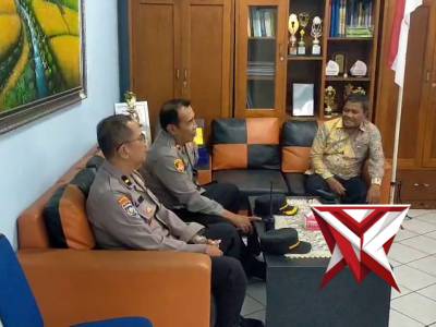 Silahturahmi dan Menjalin Hubungan Baik Polsek Turen Polres Malang - PoliceTube