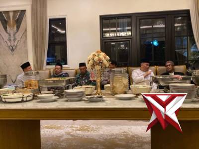 Sambang pondok pesantren - PoliceTube