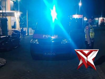 Patroli Blue light Polsek Kepanjen - PoliceTube