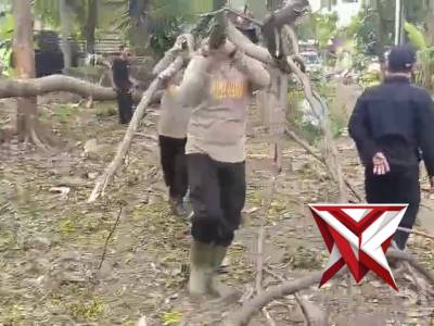 Polsek Semanding - PoliceTube