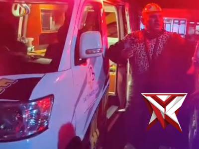 Ambulan relawan - PoliceTube