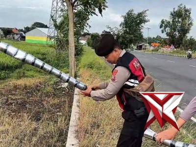 Patroli Pengamanan Bazar Ramadhan Sat Samapta Polres Magetan - PoliceTube