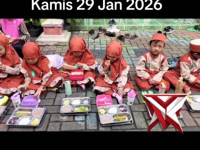 Makan bergizi gratis - PoliceTube