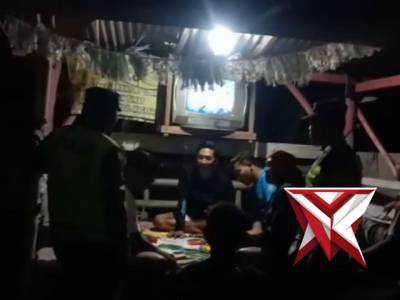 Dalam Upaya Meningkatkan Situasi Kamtibmas Yang Aman Dan Kondusif Diwilayah Polsek Sukomoro Polres M - PoliceTube