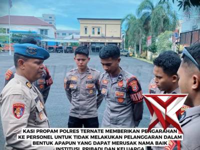 Kasi Propam Polres Ternate Memberikan pengarahan Kepada Personel Propam