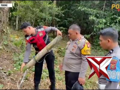 POLSEK OBA UTARA MUSNAHKAN TEMPAT PEMBUATAN MIRAS CAP TIKUS - PoliceTube