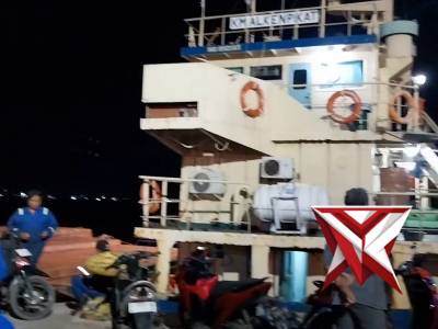 Patroli Blue Light di Wilayah pelabuhan Gresik