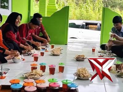 Sambang kegiatan program sekolah - PoliceTube