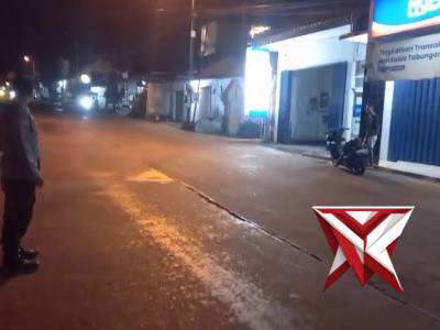 Patroli malam Blue Light / Blue Night, depan ATM BRI Pugeran, Kec. Gondang. - PoliceTube