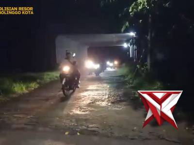 Patroli 3 Pilar Kel. Kedung Galeng Kec. Wonoasih Kota Probolinggo polresprobolinggokota kotaprobo - PoliceTube