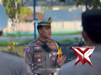 Personel Satlantas Polres Sambas melaksanakan kegiatan imbauan,