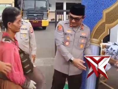Ramadan PRIMA, Polres Sukabumi Kota bagi-bagi takjil. - PoliceTube
