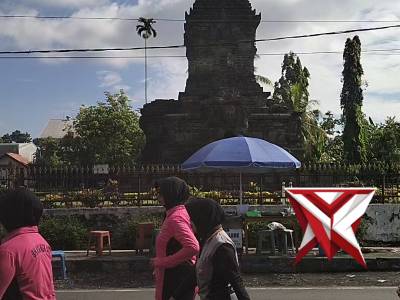 Polsek Singosari Jumat sehat - PoliceTube