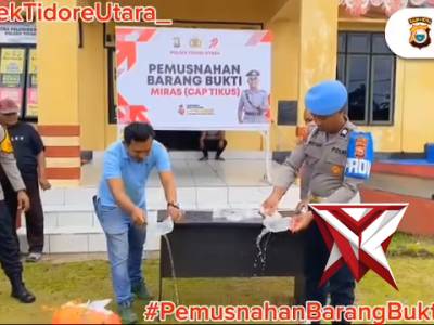 POLSEK TIDORE UTARA GELAR PEMUSNAHAN BARANG BUKTI MIRAS
